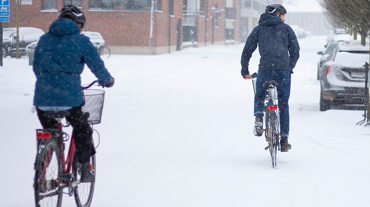 Vanebilister lämnar bilen hemma och testar att vintertrampa