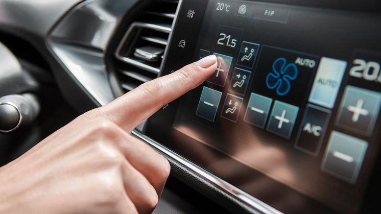 Multifunktions-touch screen i nya Peugeot 308