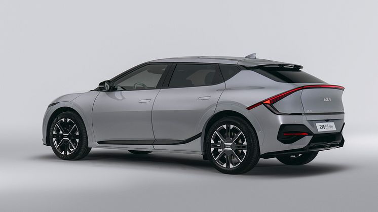 kia-new-ev6-my25-wolf-grey-studio-static-highres-9.jpg