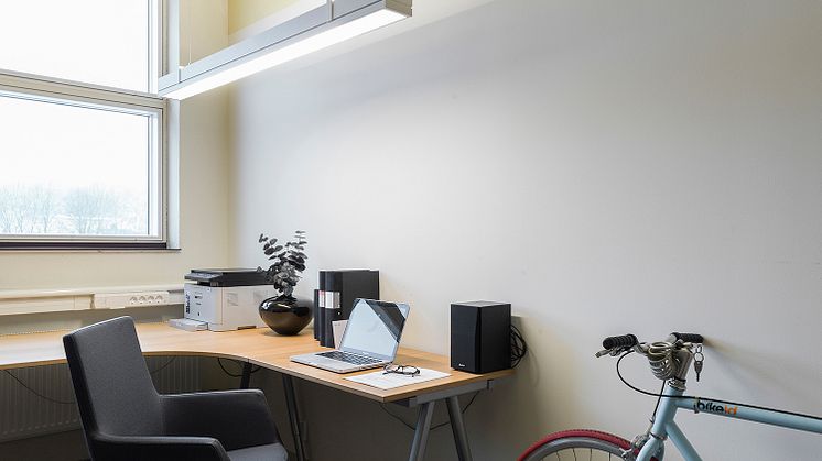TeleLED - tidlös armatur från Proton Lighting för skola och kontor
