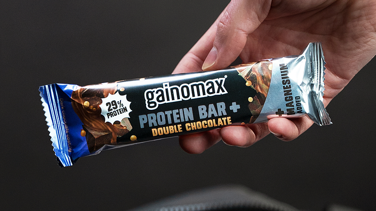 Gainomax utöka sortimentet av Protein Bar + med Double Chocolate, som innehåller extra bra funktion för optimal återhämtning.
