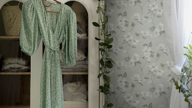 HelensFlower_Image_Roomshot_Bedroom_Item_3585_PR