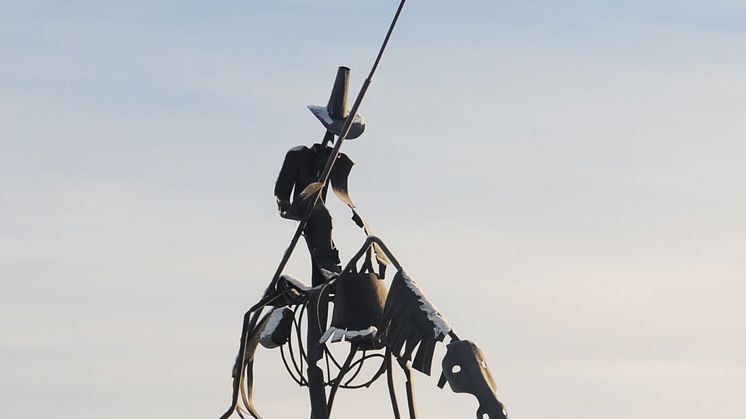 Don Quijote fjernes midlertidig fra T-banestasjonen på Bøler (foto: Sporveien)