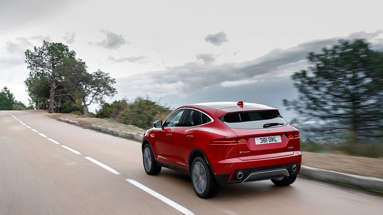 E-PACE S D240_Firenze Red_029