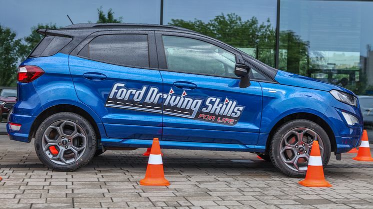 Ford DSFL 2018 - a Ford fiataloknak szóló ingyenes vezetéstechnikai képzése ismét Magyarországon