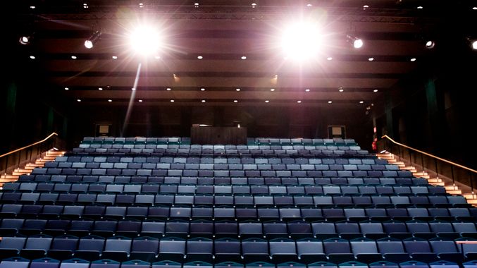 RImbo Kulturscen har plats för 350 besökare och kan användas för allt från kammarokestrar, rockband och solokonserter till föreläsningar och teater.
