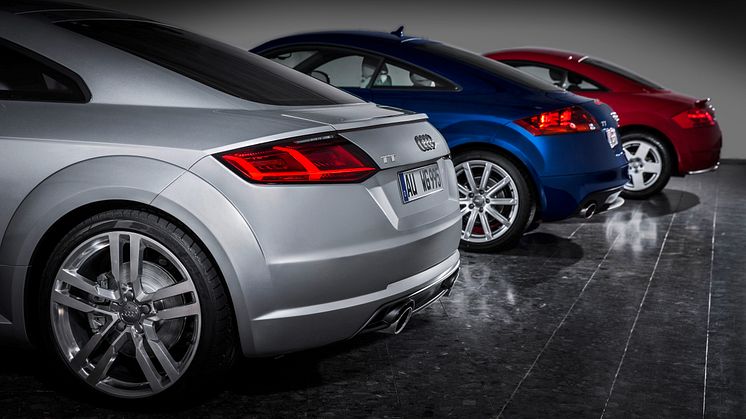 TT Coupe 3 generations rear