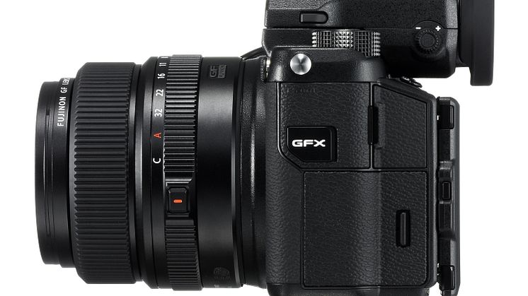 GFX 50S left side with EVF and GF63mm/2,8