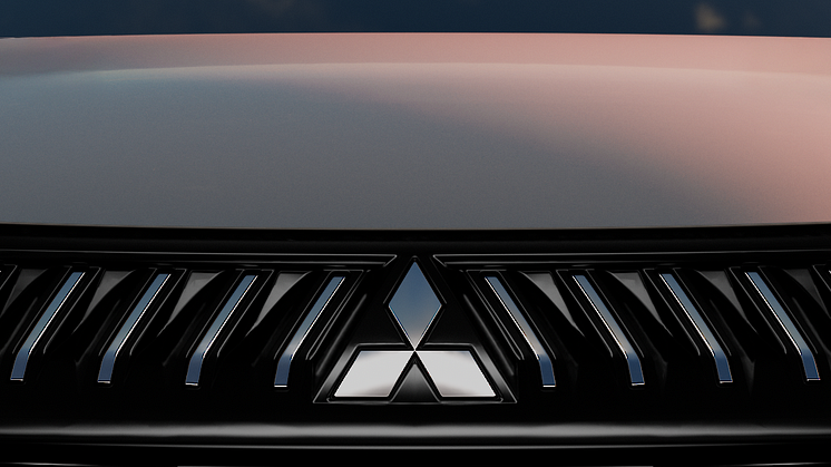 New_Mitsubishi_Grandis_Teaser_001.png