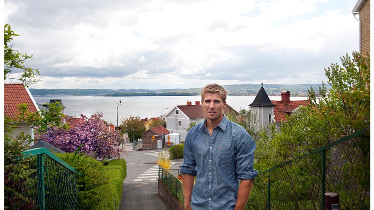 Elitkanotisten Anders Gustafsson visar upp sitt Jönköping