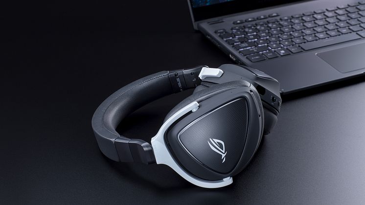 ASUS Republic of Gamers Announces Delta S Wireless