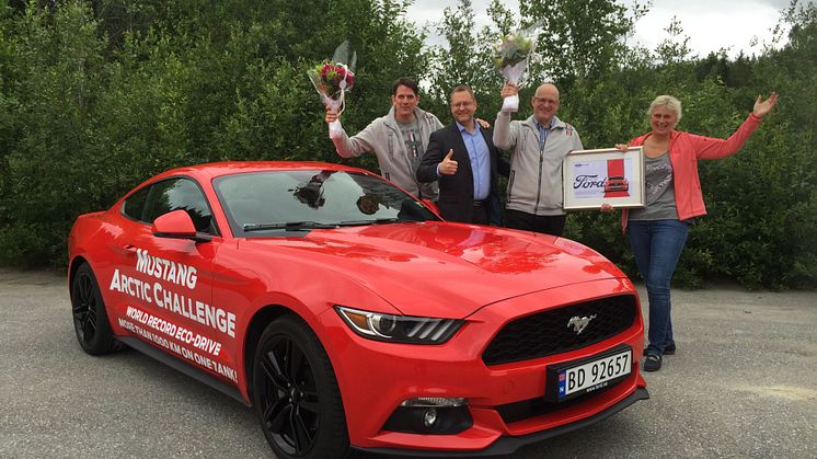 Ford Mustang ujel na jednu nádrž rekordních 1 249,3 km!