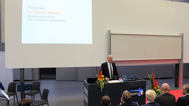 Absolventinnen und Absolventen des Akademischen Jahres 2015/2016 der Technischen Hochschule Wildau feierlich verabschiedet
