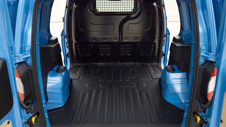FORD TRANSIT COURIER - 2