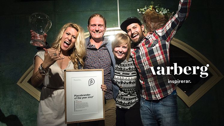 Hallifornia-arrangörerna på Nordic Surfers firar utmärkelsen Placebrander of the year 2017