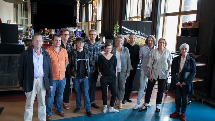 Från tung familjedramatik till Karlsson på taket Göteborgs Stadsteater presenterar spelåret 2014-2015
