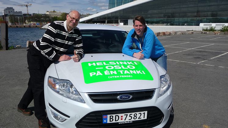 Knut Wilthil og Henrik Borgrevinck kjørte 2536,4 km på en tank diesel med en ordinær Ford Mondeo ECOnetic.