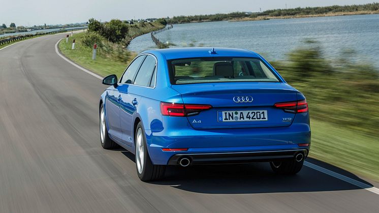 Audi A4 dynamisk rear