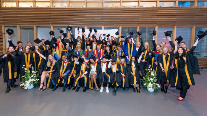 Eerste afstudeerceremonie van Northumbria University in Amsterdam 