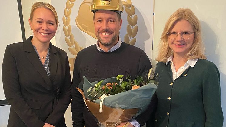 Jeanet Corvinius, ordförande Byggcheferna, Jack Len, Årets Byggchef och Susanne Bengtsson, chefredaktör Byggvärlden.