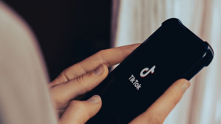 Kan arbeidsgiver kreve at TikTok slettes? Simployer gir deg svaret. FOTO: Dreamstime
