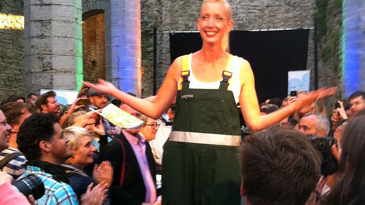 Sofia Arkelsten på schyst modevisning i Almedalen