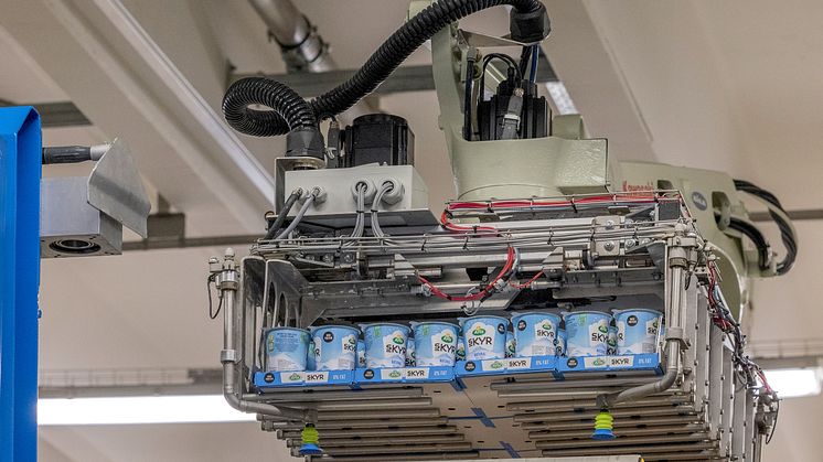 Arla Werk Upahl_automatische Verpackung_Arla Skyr_kl.jpg