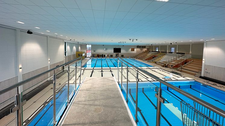 Femmans avsats i hopptornet vid 50-metersbassängen