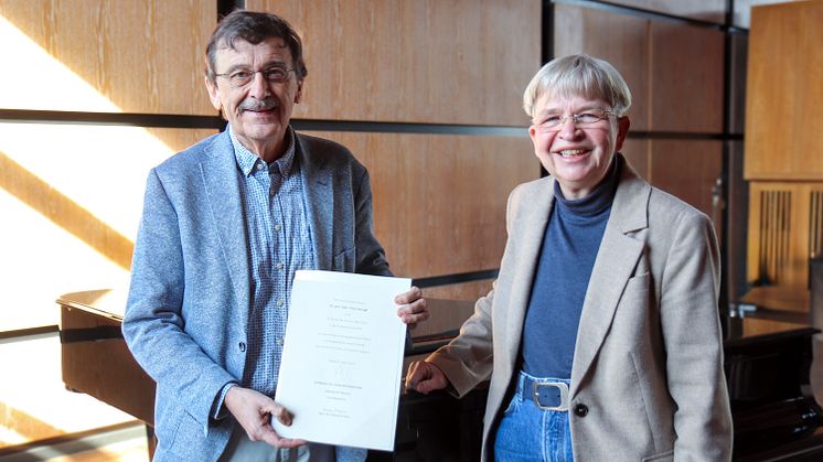  Prof. Dr. Theo Hartogh entwickelte maßgeblich die Musikgeragorik mit und widmete seine Arbeit dieser Fachdisziplin – nun geht er in den Ruhestand