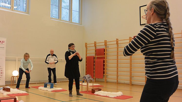 Sydänmindfulness-tunti Sydäntalossa Helsingin Oltermannintiellä. Kuva Tiina Eloranta.