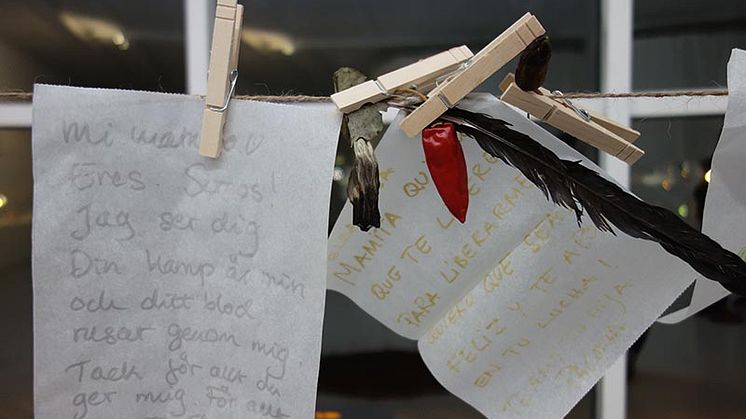 "Altare till våra migrerade mödrar", Macarena Dusant.