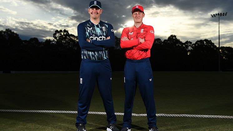 Chris Edwards (left) and George Greenway captains of England LD and Deaf sides pose for portraits ahead of the 2022 International Inclusion Series in Brisbane (Getty Images)