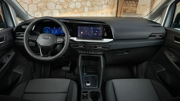 TRANSIT CONNECT_LADBAR HYBRID SWB (8).jpg