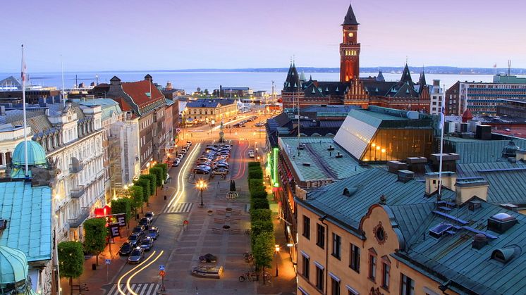 I Helsingborg kombineras artificiell intelligens med sophantering. Där övervakar sopbilarna skicket på stadens vägar.
