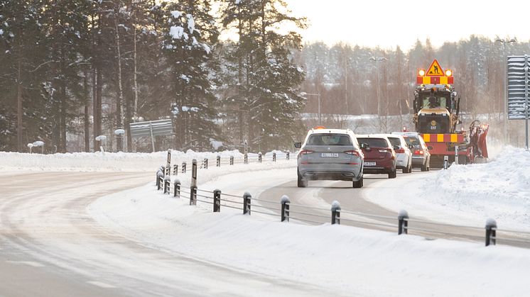 Vinterväg - snöröjning - foto - Henke Olofsson.jpg