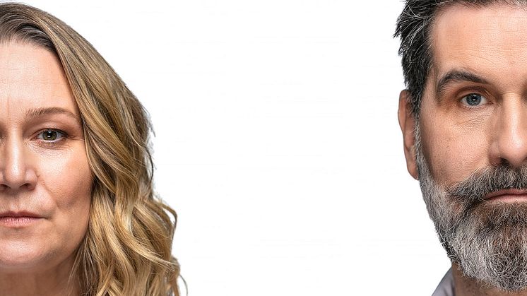 Miriam Treichl som ”Kvinnan” och Jeremy Carpenter som ”Mannen”. Foto: Mats Bäcker