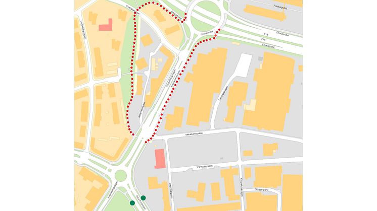Karta över omledningsväg för gång- och cykeltrafik, se röd markering, samt var de tillfälliga busshållplatserna finns, se grön markering.
