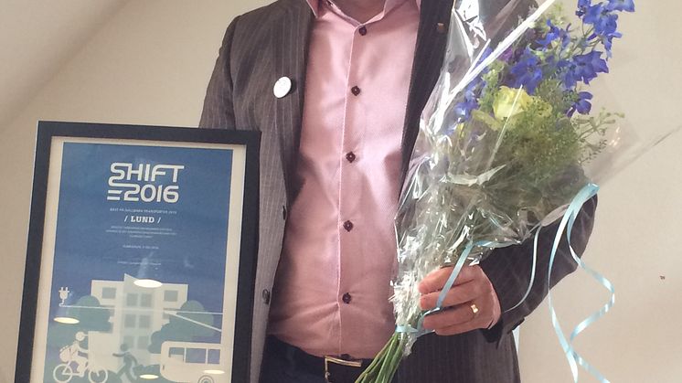 Anders Almgren, (S), kommunstyrelsens ordförande i Lund tog emot priset under Almedalsveckan. 