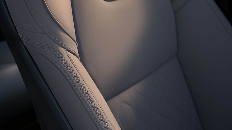 New_Volvo_XC90_Interiors.jpg