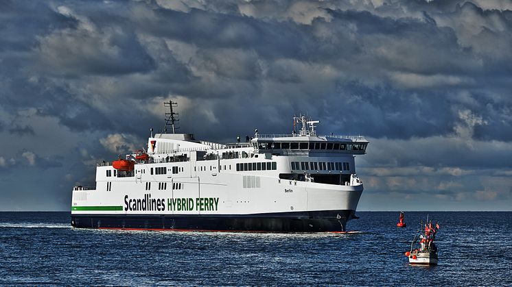 Scandlines’ neue Hybridfähre in Betrieb