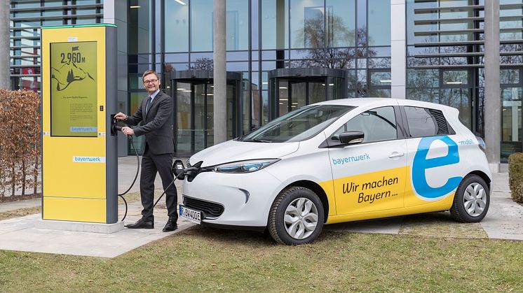 Neue Studie sieht Energienetze des Bayernwerks bereit für 100 Prozent E-Mobilität