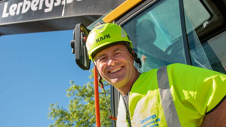 – När vi investerar väljer vi det som vi anser är bäst. Jag har varit kund hos Leica Geosystems i 20 år och känner mig trygg med deras tekniska lösningar och support, berättar Tommy som också är VD i företaget.