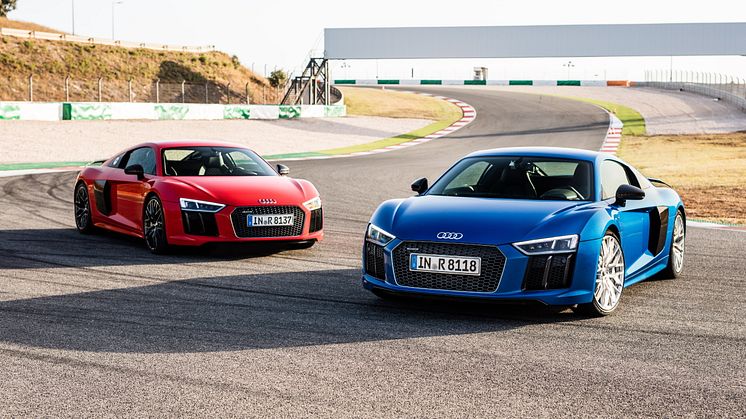 R8 V10 & R8 V10 Plus front
