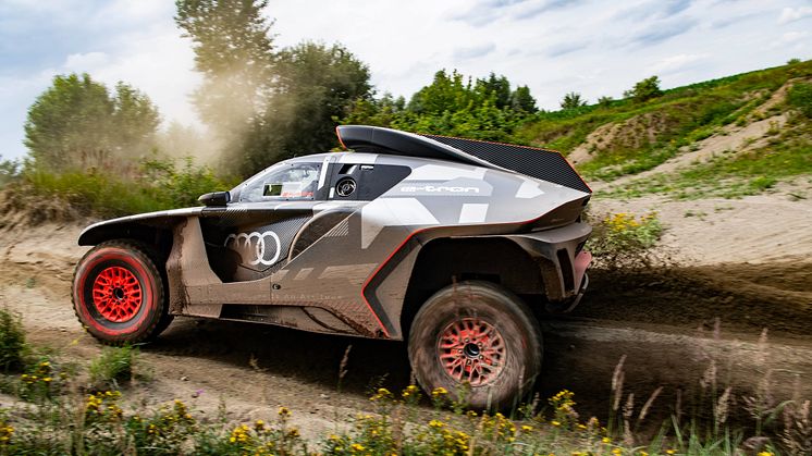 Audi RS Q e-tron (Dakar Rally)