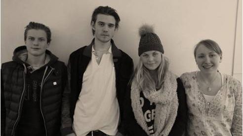 Elever från Skolstaden gör film som projektarbete för att rädda liv på andra ungdomar