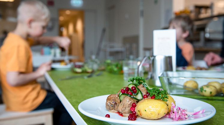 Lunchdags på KRAV-certifierade Norlandia Förskola Upptäckten i Uppsala.