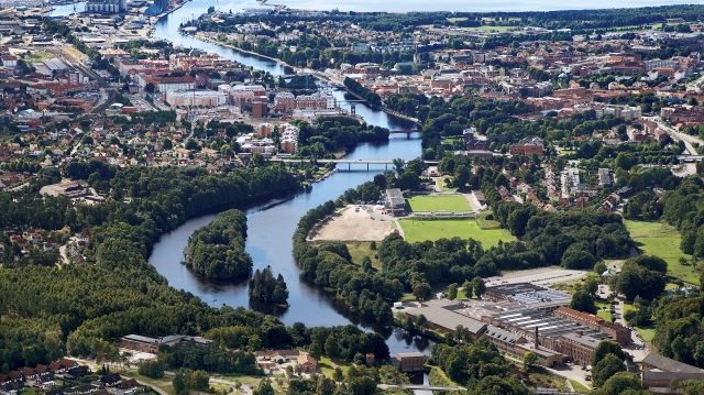 Sverige och Halmstad ansöker om nya EM-slutspel i fotboll