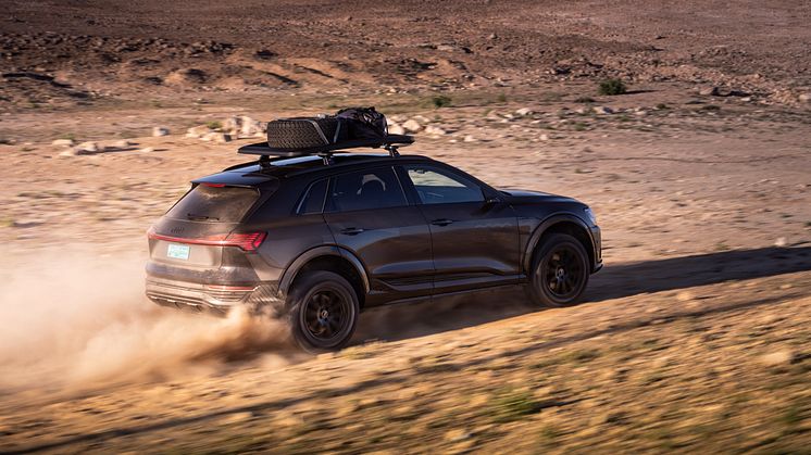 Audi Q8 e-tron edition Dakar