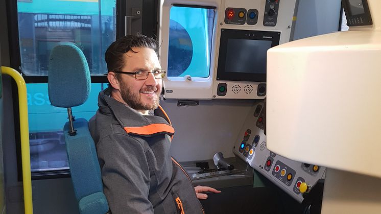 Richard Quinn will be one of three Southern Rail drivers rowing the distance from London to Paris to raise money for Cancer Research UK after he lost a colleague