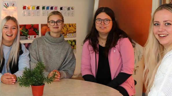 Kata-och-pedagoger-inne2